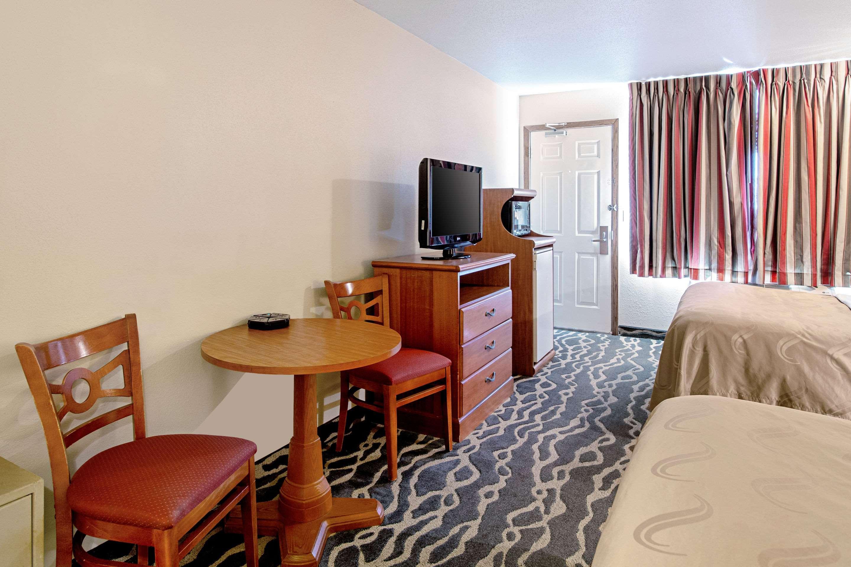 Quality Inn Huron Esterno foto