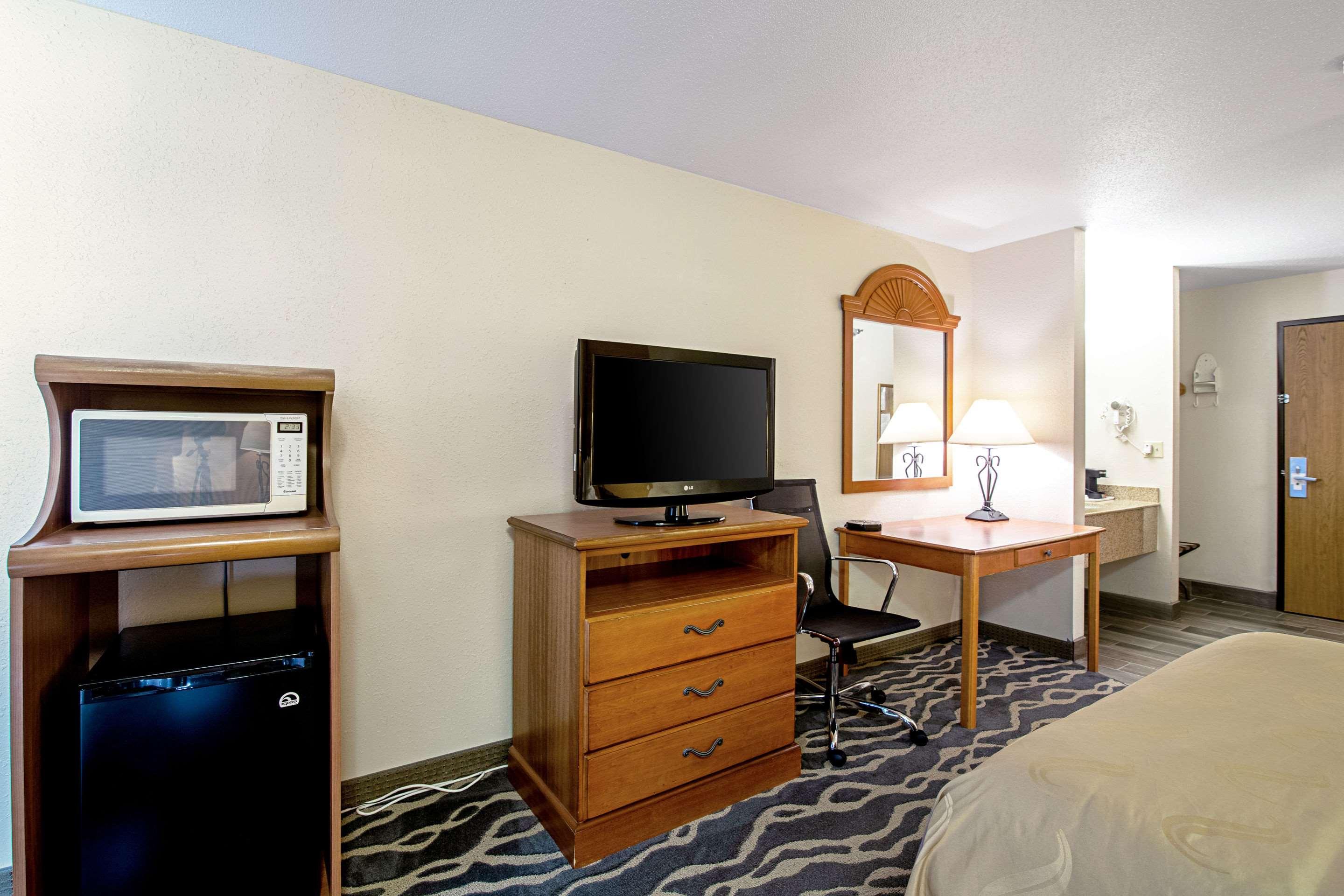 Quality Inn Huron Esterno foto