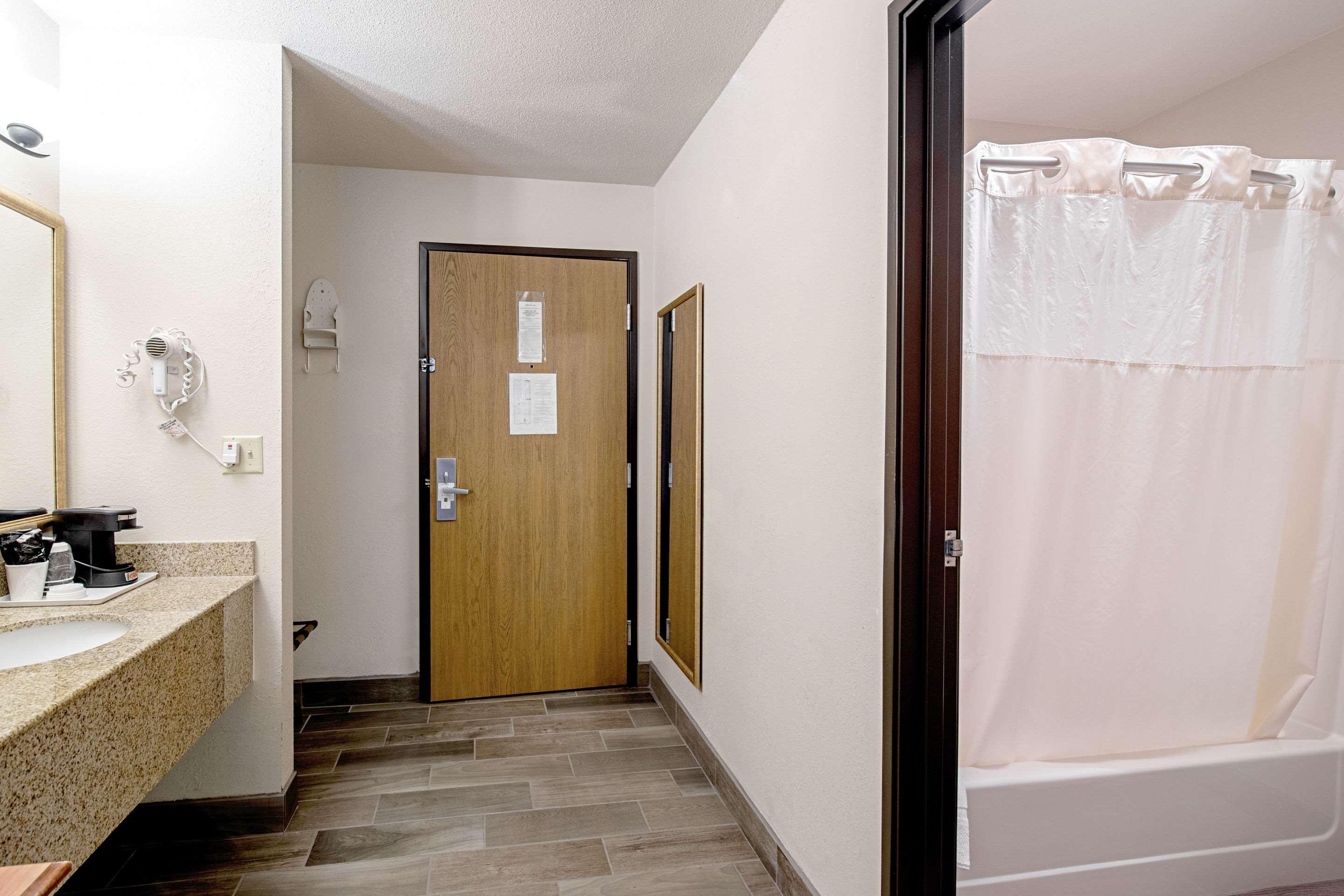 Quality Inn Huron Esterno foto