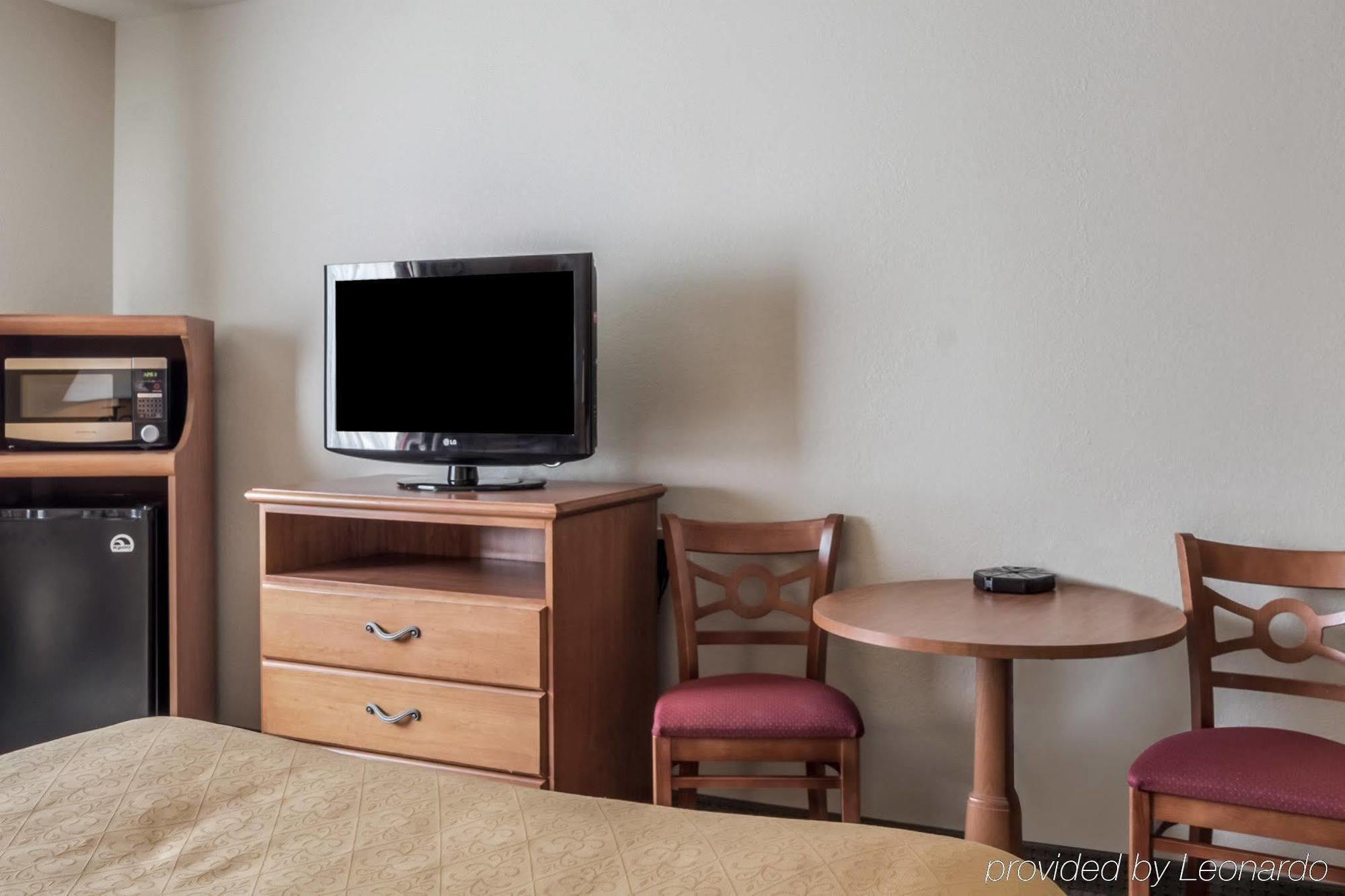 Quality Inn Huron Esterno foto